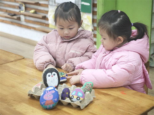 小5班：说说悄悄话