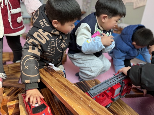 中4班：我的停车场