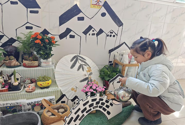新惠园中1班：照顾自然角