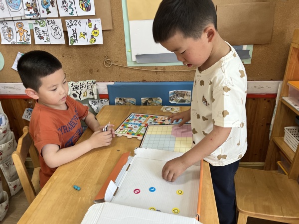 大6班：区域里的游戏