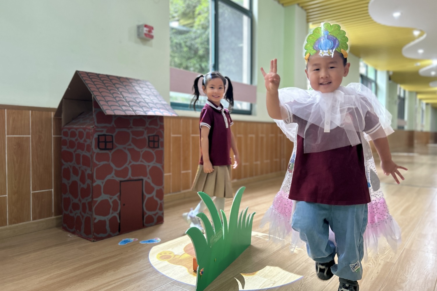 小6班：一起表演童话剧吧！