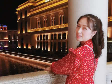 张玲老师